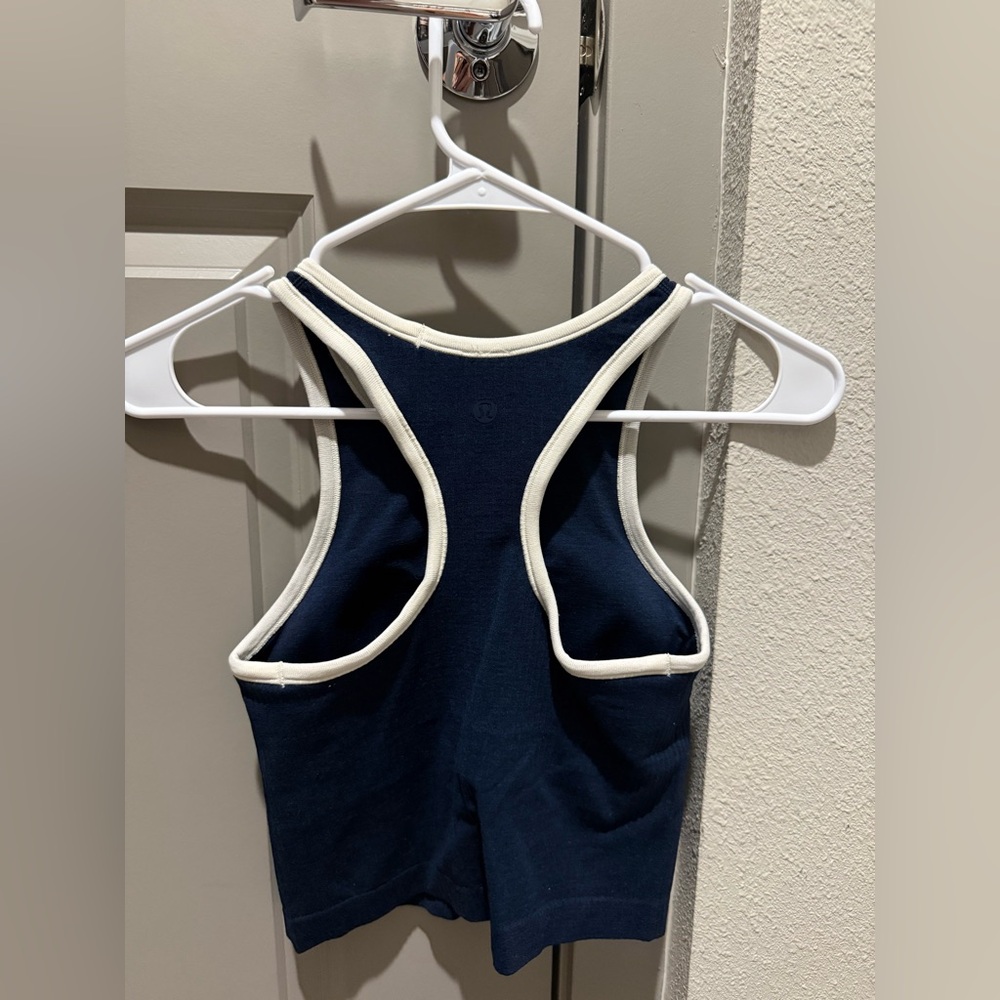 Lululemon Cropped Eb to Street Tank - Picture 2 of 2
